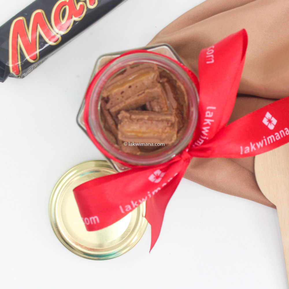 Mars Cake Jar